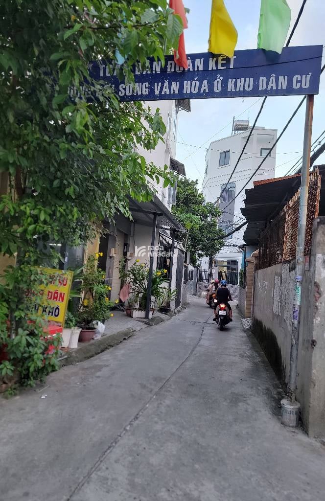 GIÁ RẺ ĐỖ NHUẬN, TÂN PHÚ, CHUẨN 2 TẦNG HIẾM CÓ. GIẢM 550TR CHỈ CÒN 2T TL TỐT