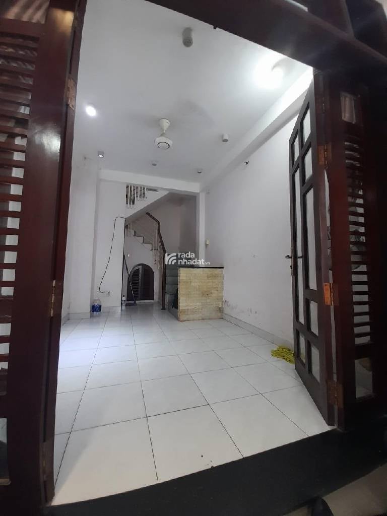 Bán gấp nhà phố 5 Tầng BTCT CMT8 Q3 Gần Metro, CV Lê Thị Riêng, Giá chỉ 3,9 tỷ