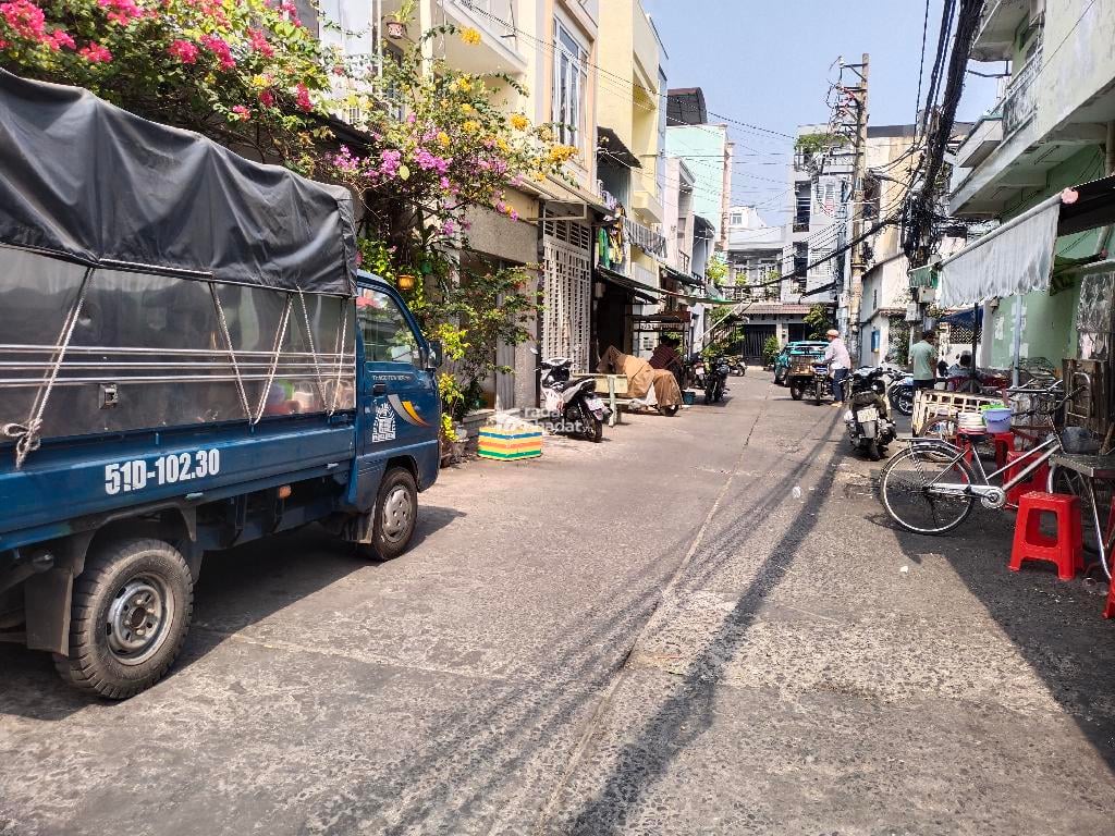 NHÀ 3 TẦNG HẺM XE TẢI 7M - CÁCH VÕ VĂN KIỆT 50M