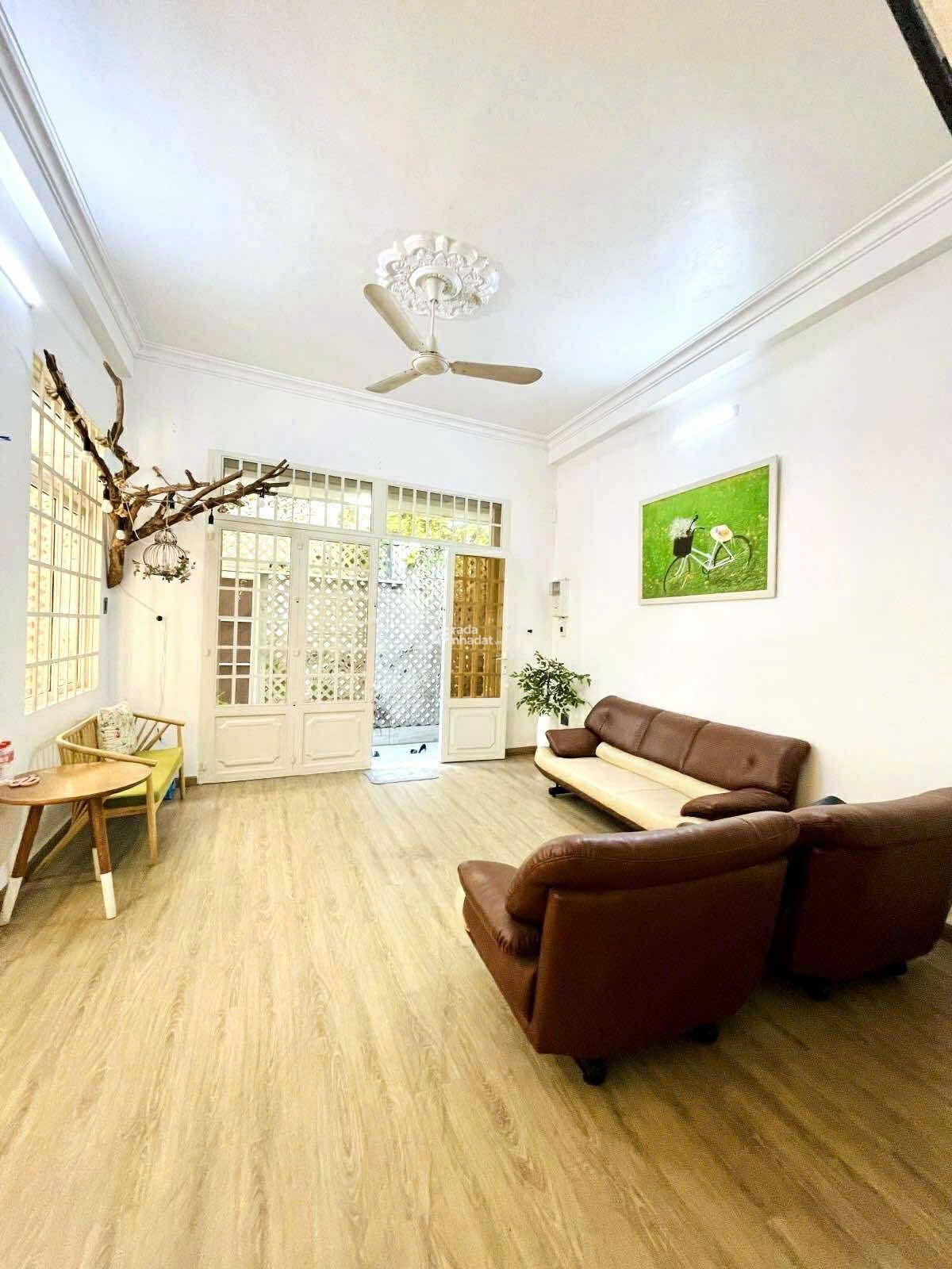 PHÚ NHUẬN - 80m2 - 12.2 TỶ - NGANG KHỦNG 6.1m - ĐANG CHO CTY THUÊ DÒNG TIỀN ỔN ĐỊNH