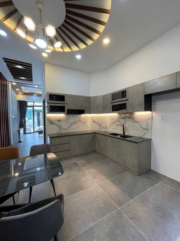 MẶT TIỀN XỊN KINH DOANH TÂN PHÚ - 2 MẶT CỰC THOÁNG - NHÀ 4 TẦNG SIÊU