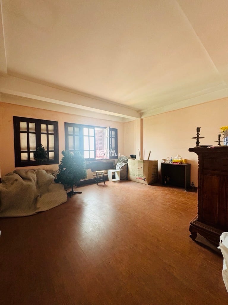  3 BƯỚC RA HOÀNG QUỐC VIỆT - 6 TẦNG - MT 5M - 40M2 - NỞ HẬU - Ô CHỜ THANG MÁY
