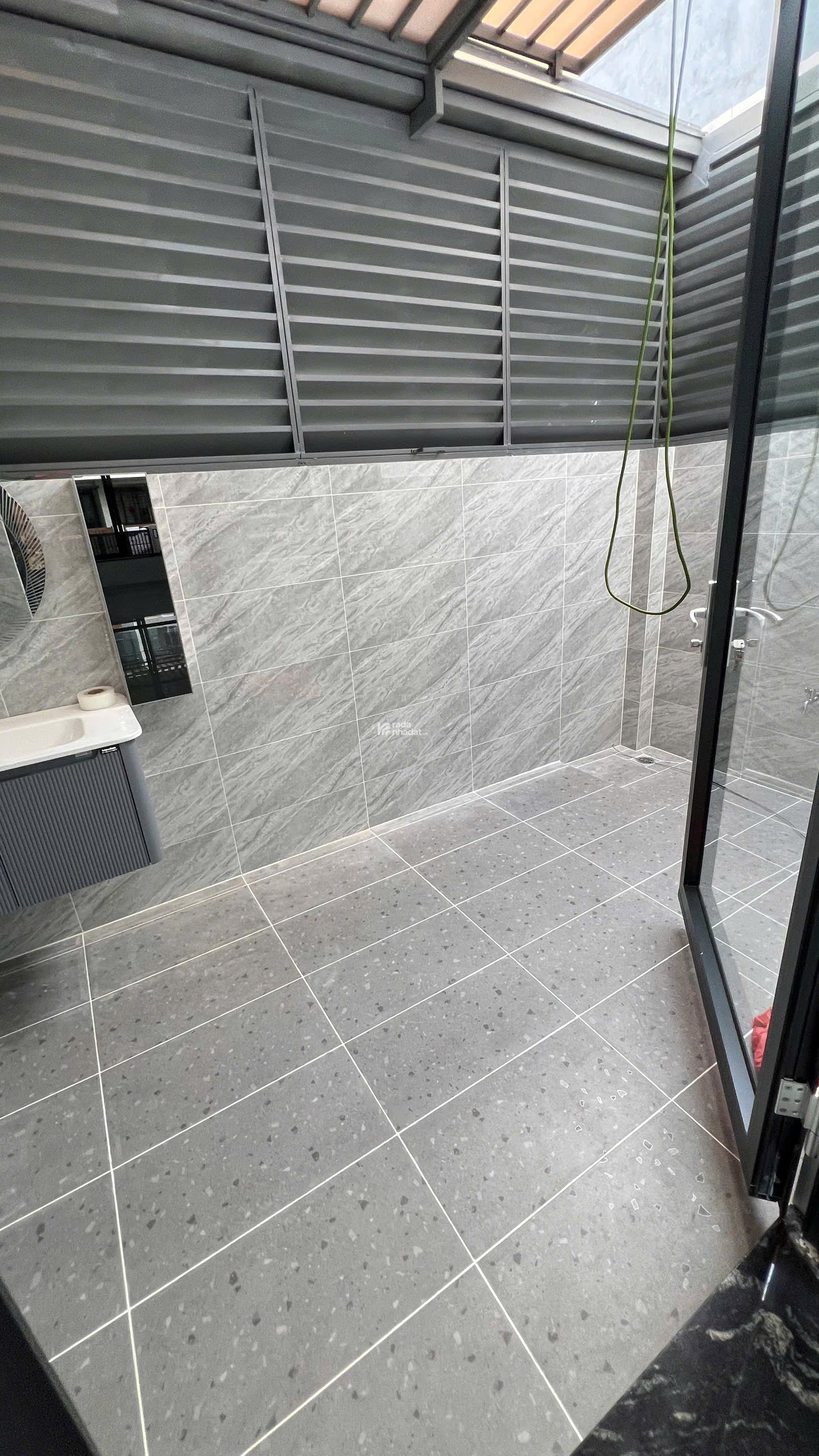 90m2 - 12 triệu/tháng - Cho thuê nhà tầng 1 và hầm xe, Q7 Riverside