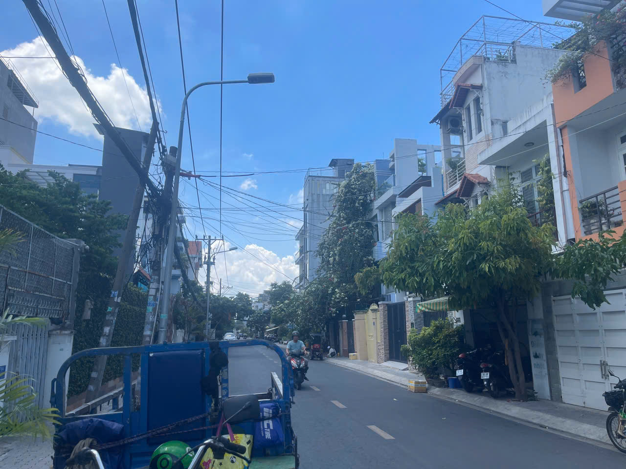 Nhà Mới 100% DT; 7.6x18m 4 Tầng đường 45 Phường Tân Quy Quận 7