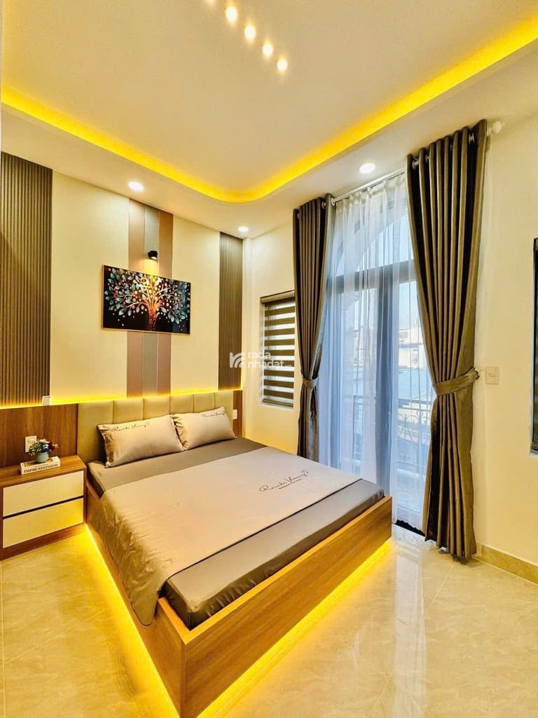 Bán nhà phố 4 tầng đẹp mới Khu an ninh dan trí cao,. gần mặt tiền đường. Gần Emart2