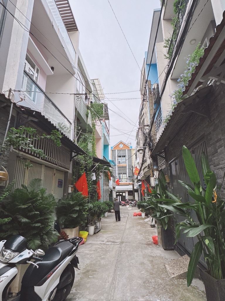 SIÊU PHẨM NHÀ ĐẸP 4 TẦNG- KHU VIP TÂN PHÚ/ TÂN SƠN NHÌ, ĐI BỘ RA CÔNG VIÊN