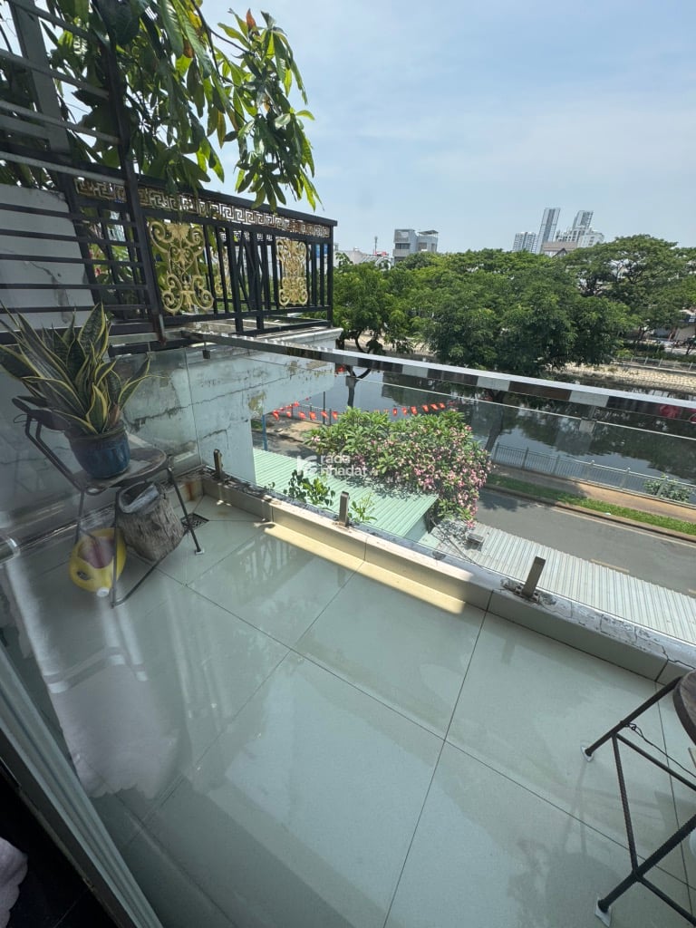 MẶT TIỀN LÒ GỐM VĂN THÂN - NHÀ 4 TẦNG -  6.4M*18M - Ở VÀ KINH DOANH NHIỀU LĨNH VỰC