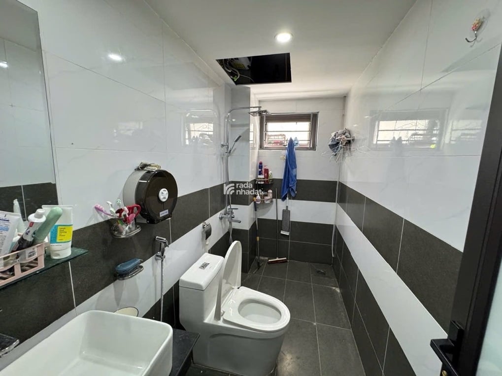 CẦU GIẤY - 6 TẦNG - SỔ VUÔNG - 8PKK - VỪA Ở VỪA CHO THUÊ - 10 TỶ