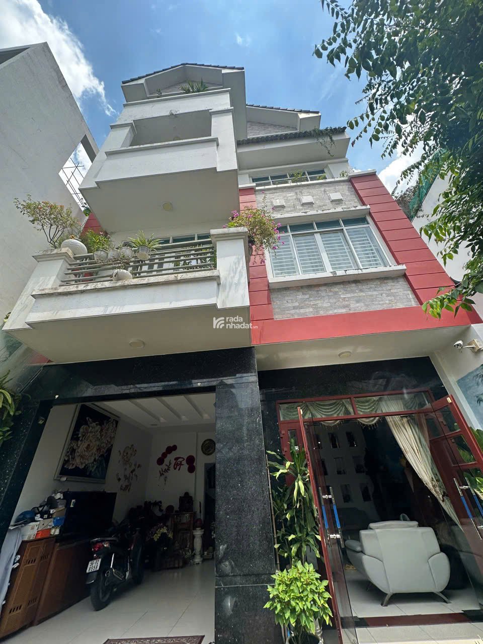 BÁN NHÀ MẶT TIỀN KINH DOANH  VỊ TRÍ SIÊU ĐẸP GAN NGÃ 4 TRƯƠNG VĨNH KÝ