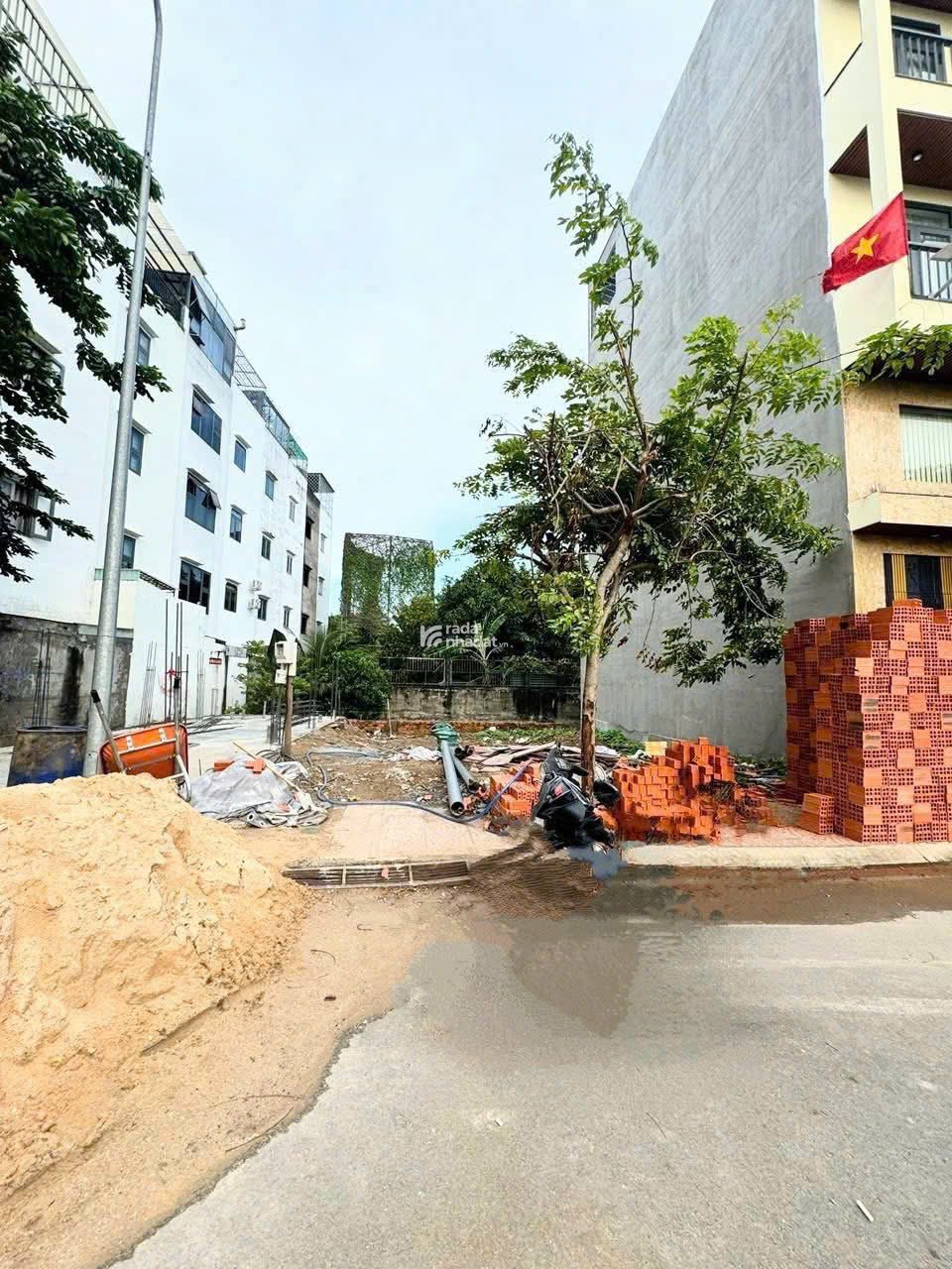 BÁN ĐẤT KHU NHÀ PHỐ CAO CẤP TL43 - CÁCH HÀ HUY GIÁP CHỈ 150M