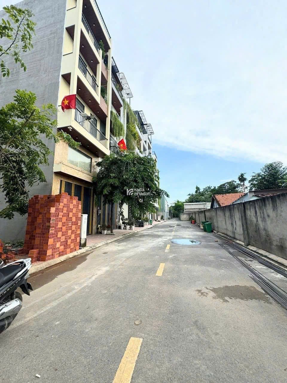 BÁN ĐẤT KHU NHÀ PHỐ CAO CẤP TL43 - CÁCH HÀ HUY GIÁP CHỈ 150M