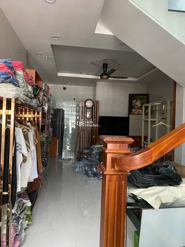 NHÀ 4 TẦNG - 74M2 (4.4*16.5) - HẺM VIP 8M - LÊ MINH XUÂN