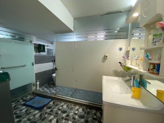 KHU VỰC HIẾM NHÀ BÁN, GIỮA CHỢ BÀ HOA, KINH DOANH, CHO THUÊ CÓ DÒNG TIỀN.