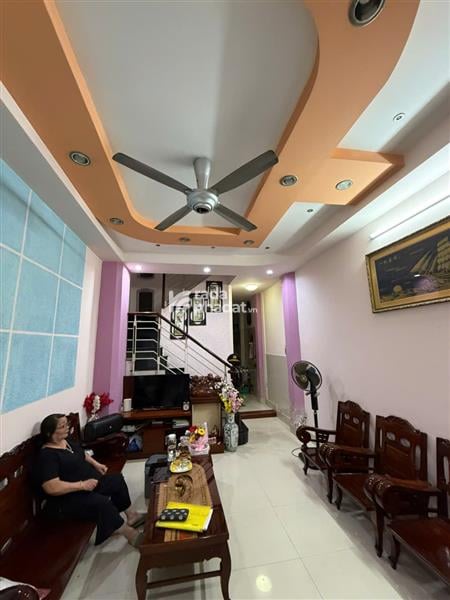 GẦN SÂN BAY, HXH CỘNG HÒA, TÂN BÌNH, 60M2 TIỆN XÂY MỚI. GIẢM 350TR CHỈ CÒN 15T TL 