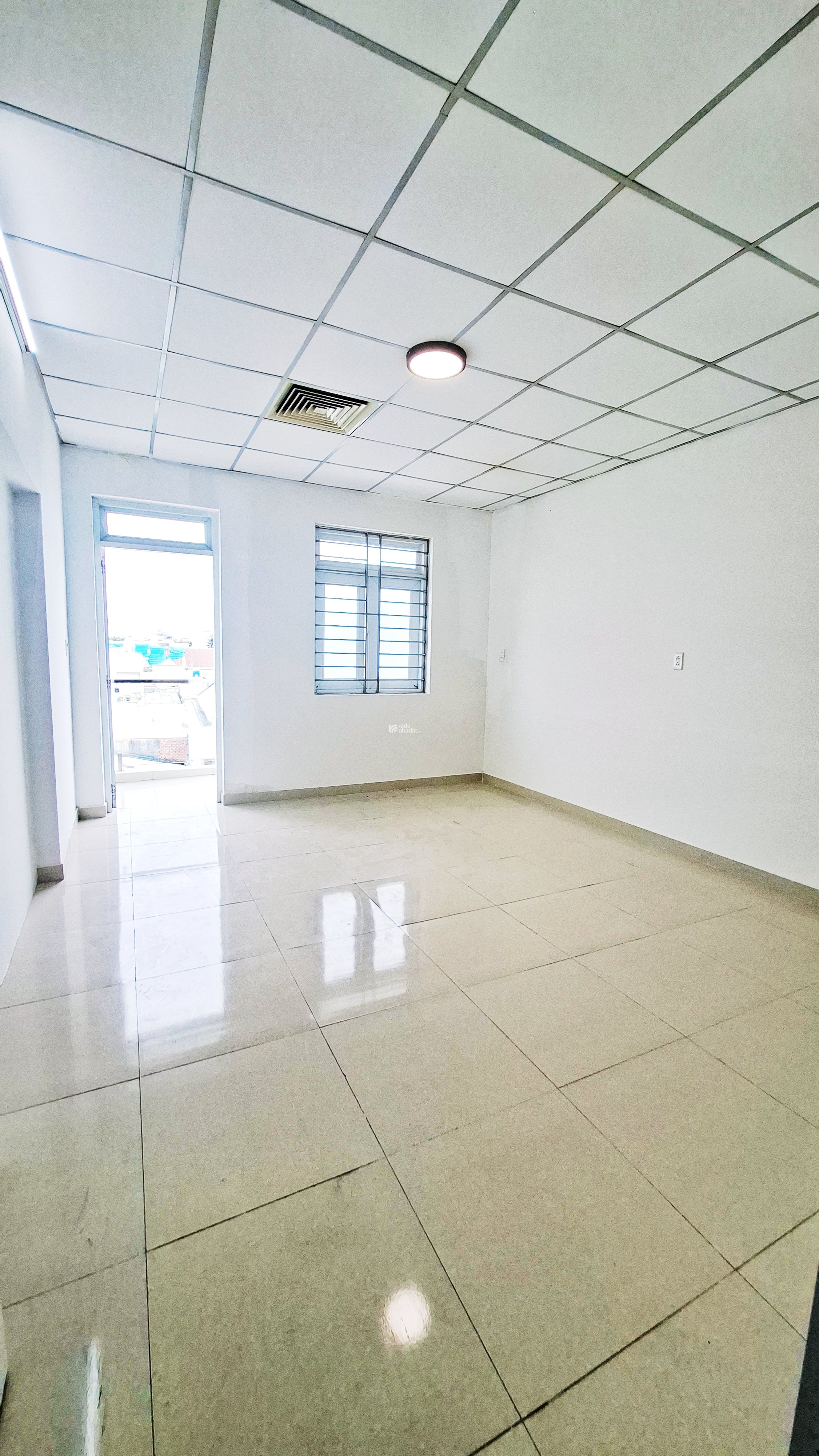 BT - 3 tầng đúc - Gần Aeon mall Tên Lửa - 100m2 (5.6x18m) - hẻm ô tô vào nhà - pháp lý chuẩn