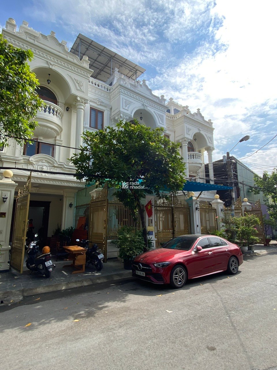 CHỈ 22,5TỶ .BIỆT THỰ CAO CẤP 4 TẦNG NGUYỄN HỮU DẬT- CHẾ LAN VIÊN , Q. TÂN PHÚ 