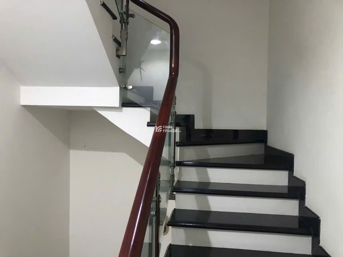 Giảm sốc 400 triệu nhà đẹp 4 tầng ở ngay HXT Lê Văn Quới, Bình Trị Đông,Bình Tân gần Ngã 4 Bốn Xã 