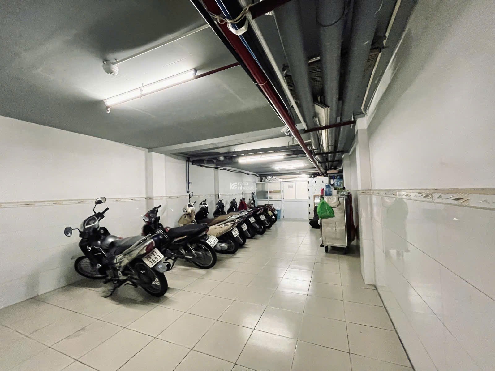 KHÁCH SẠN NGAY SÂN BAY TÂN SƠN NHẤT DÒNG TIỀN 300TR/THÁNG - GẤP BÁN GIẢM MẠNH 4.5 TỶ