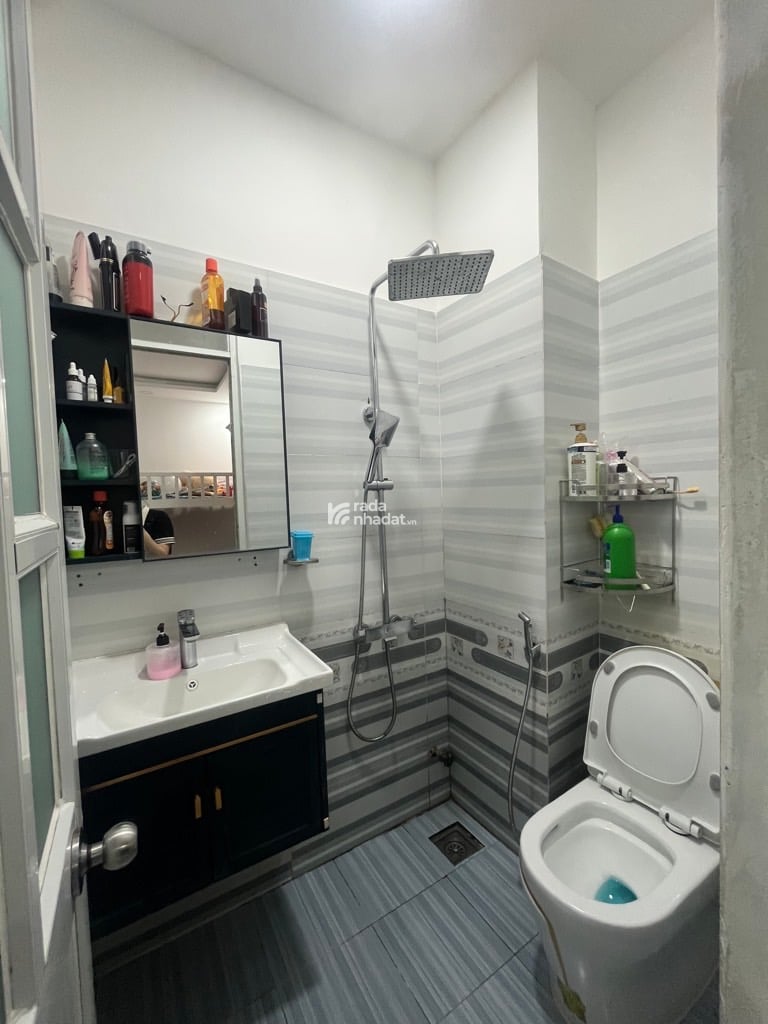 NHÀ 3 TẦNG - GÒ DẦU - HẺM 6M Ô TÔ NGỦ TRONG NHÀ -, GẦN AEON TÂN PHÚ - SỔ VUÔNG A4 -  NHỈNH 6TỶ