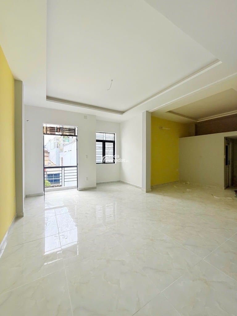 HẺM XE HƠI 373 LÝ THƯỜNG KIỆT, TÂN BÌNH, 50M2 CÓ KC Ở NGAY. GIẢM 350TR CHỈ CÒN 5.8T TL 