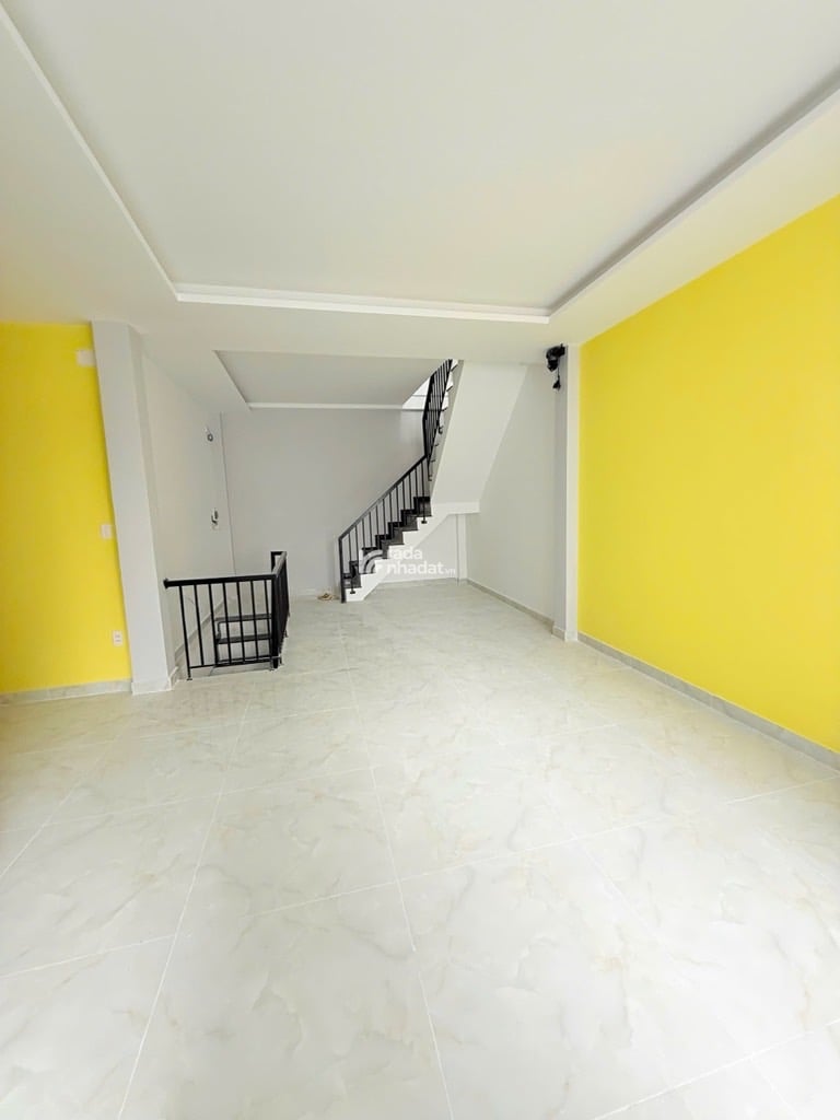 HẺM XE HƠI 373 LÝ THƯỜNG KIỆT, TÂN BÌNH, 50M2 CÓ KC Ở NGAY. GIẢM 350TR CHỈ CÒN 5.8T TL 