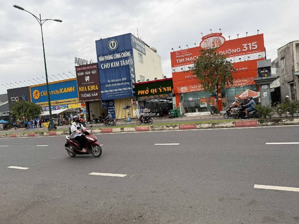 Bán nhà đẹp 3 tầng, hẻm ô tô vào tận nhà, cách Lê Văn Việt 150m – giá 6.25 tỷ (Long Thạnh Mỹ, Q9)