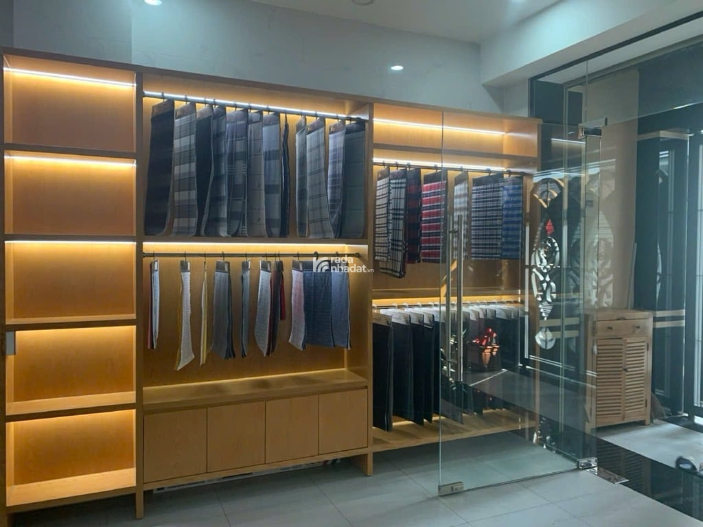 NHÀ 4 TẦNG - 74M2 (4.4*16.5) - HẺM VIP 8M - LÊ MINH XUÂN