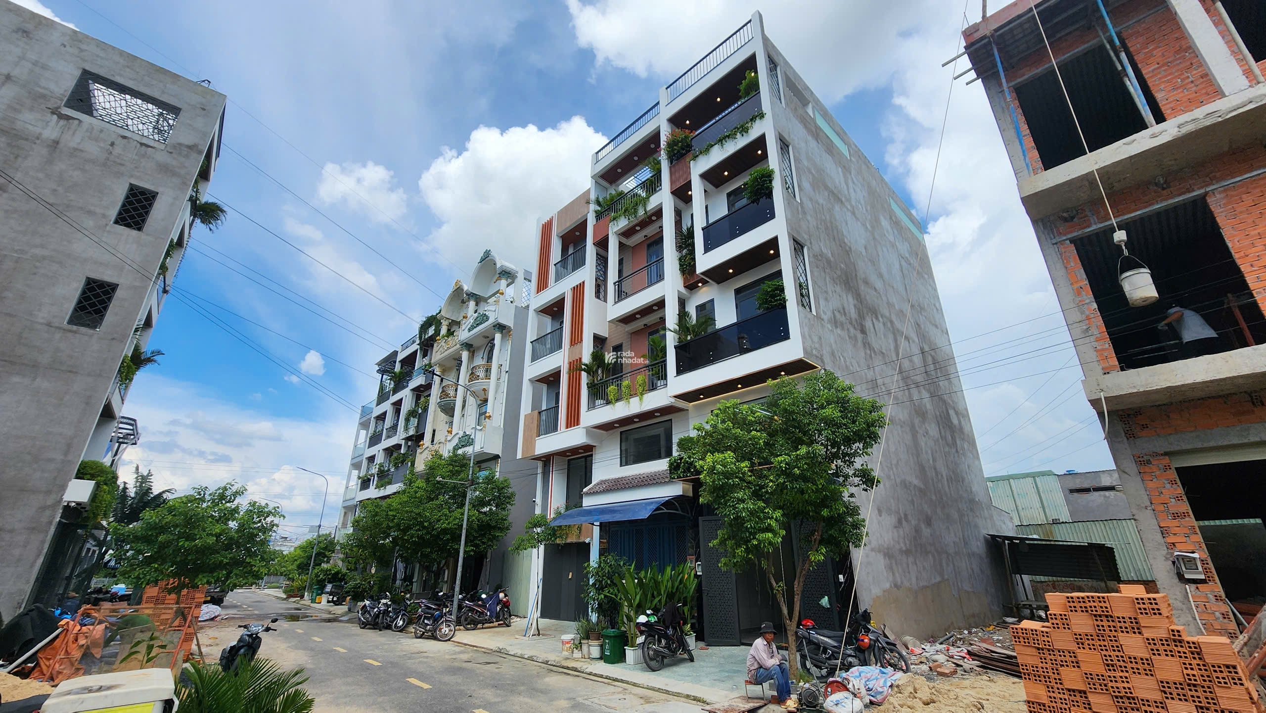 NHÀ PHỐ CAO CẤP, 4 TỶ NHẬN NHÀ - KDC PHÂN LÔ TX21, Q.12