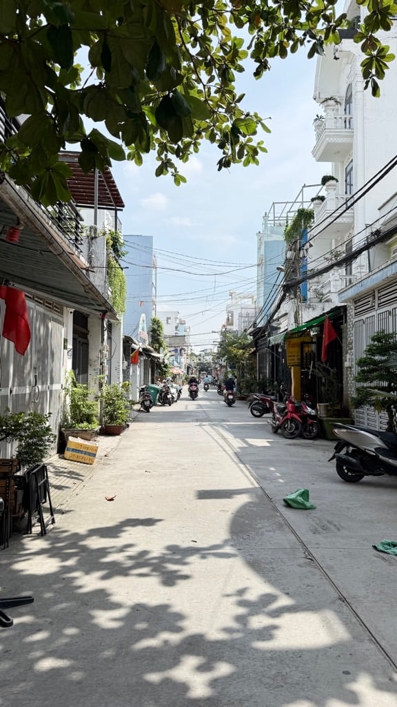 BÁN NHÀ TÂN KỲ TÂN QUÝ 90M2 4.X TỶ 6.5X15M HẺM Ô TÔ BÌNH TÂN TIỆN XÂY MỚI 