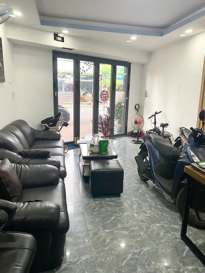 MTKD Nguyễn Phúc Chu, kd sầm uất, 70m2, ngang 4.6m, Chỉ 13.9 tỷ TL