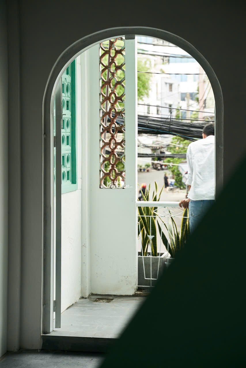 Bán nhà hẻm ô tô Thành Thái p14 q10 - 4x20- giá 15.8 tỷ 