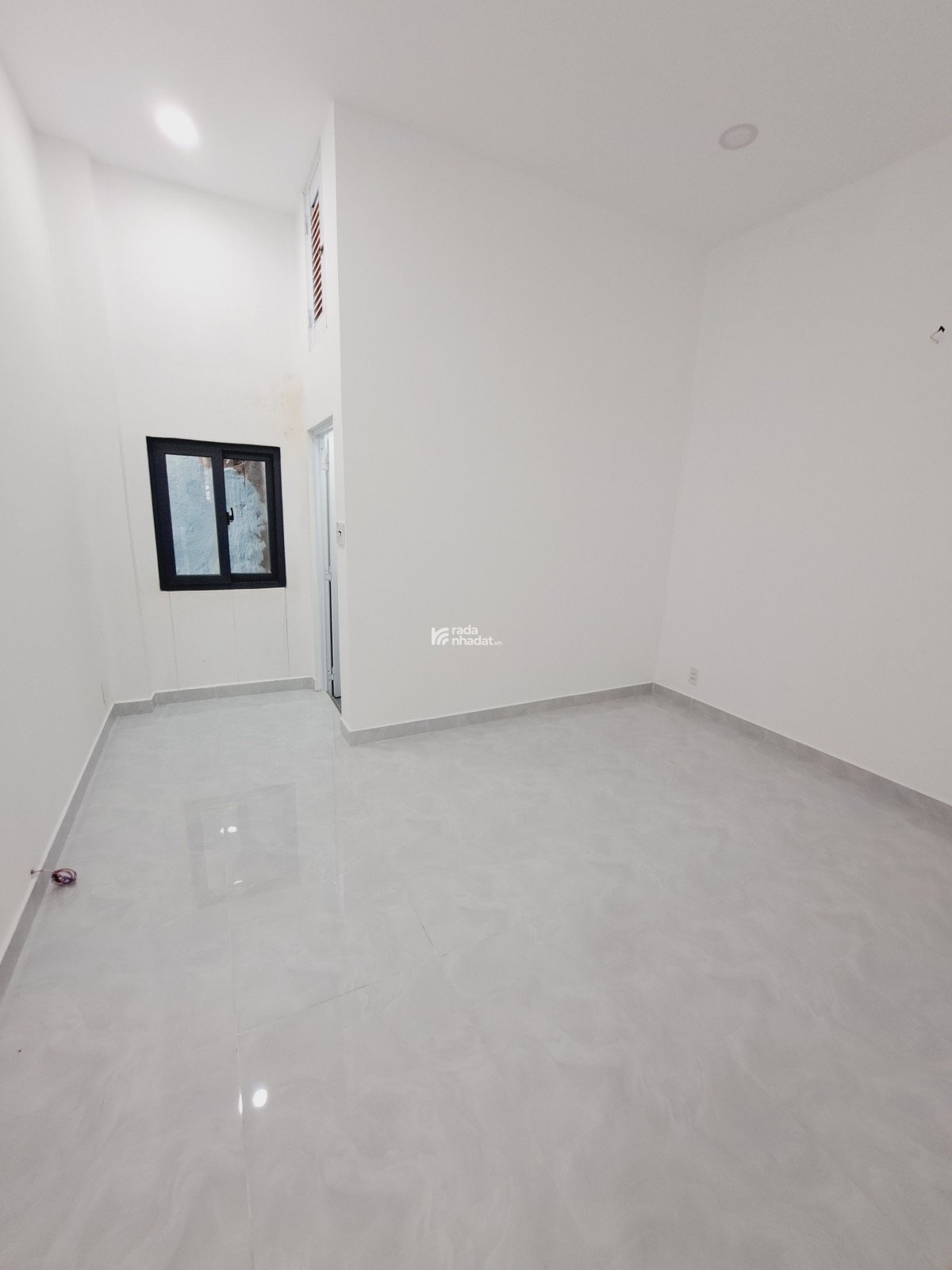 Mặt Tiền Hẻm Chợ Kinh Doanh Xe Tải Tránh, 