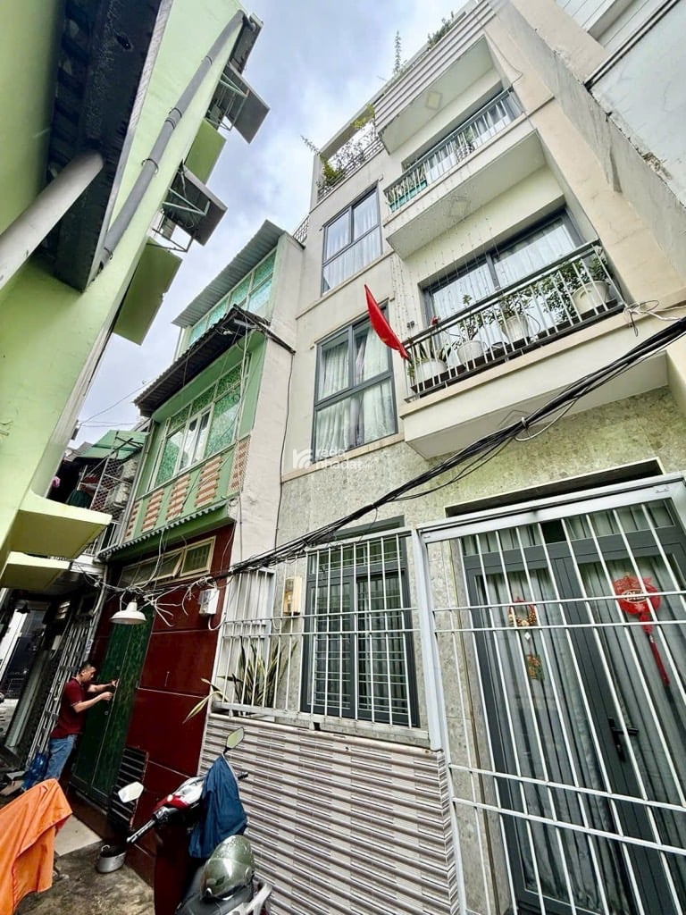 SIÊU PHẨM, HẺM XE HƠI LÊ QUANG ĐỊNH, BÌNH THẠNH, 26M2 CÓ KC Ở NGAY. GIẢM 650TR CHỈ CÒN 4.35T TL 