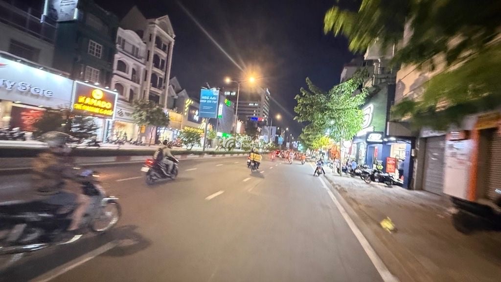 NHÀ MẶT TIỀN ĐƯỜNG 40M CỘNG HÒA TÂN BÌNH - KINH DANH ĐA NGÀNH NGHỀ - 3 TẦNG DTSD 212M2 