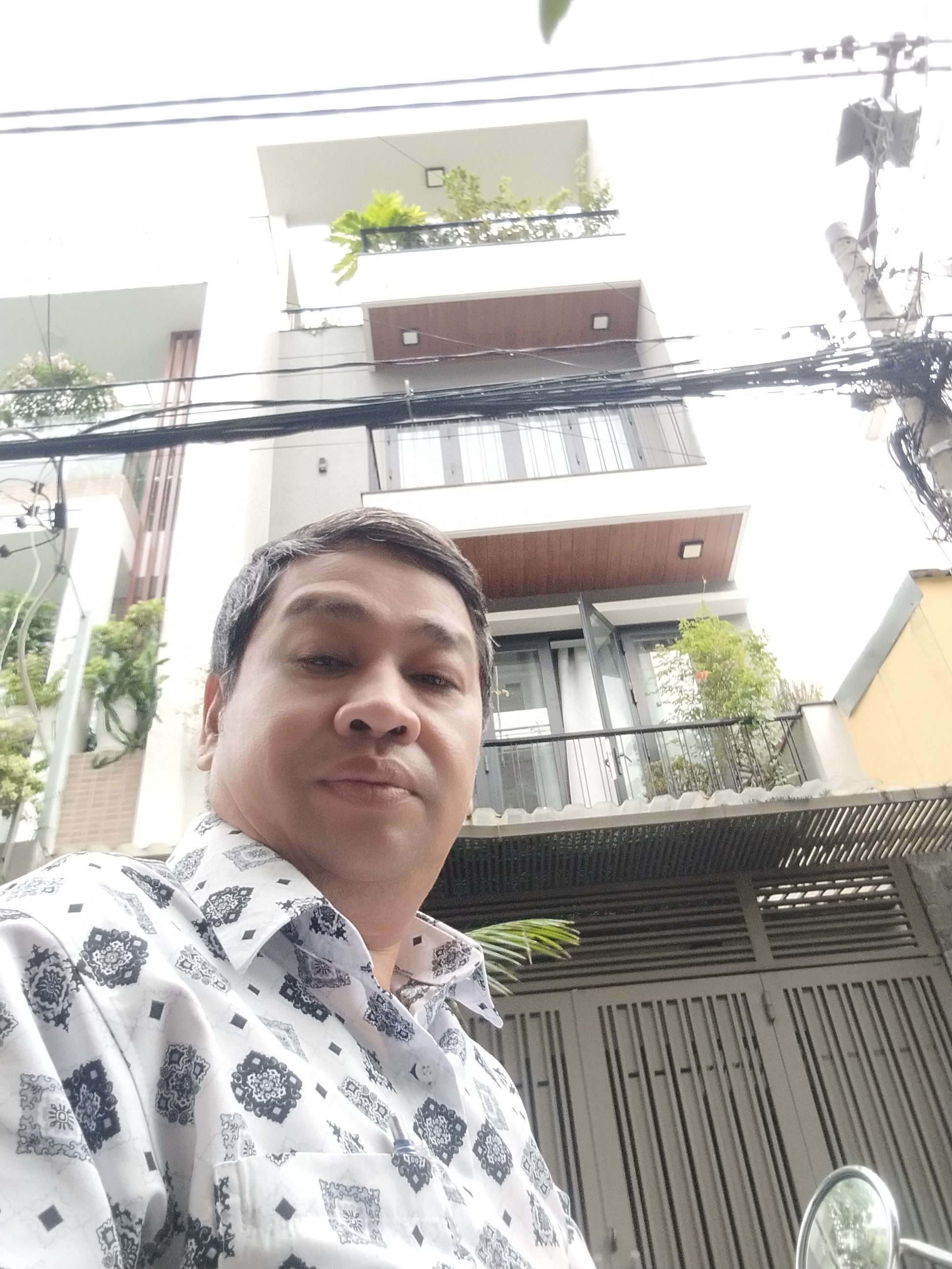 NHÀ 4 TẦNG - NGAY KHU BÀU CÁT - XE HƠI TỚI NHÀ - GẦN TRƯỜNG HỌC CÁC CẤP