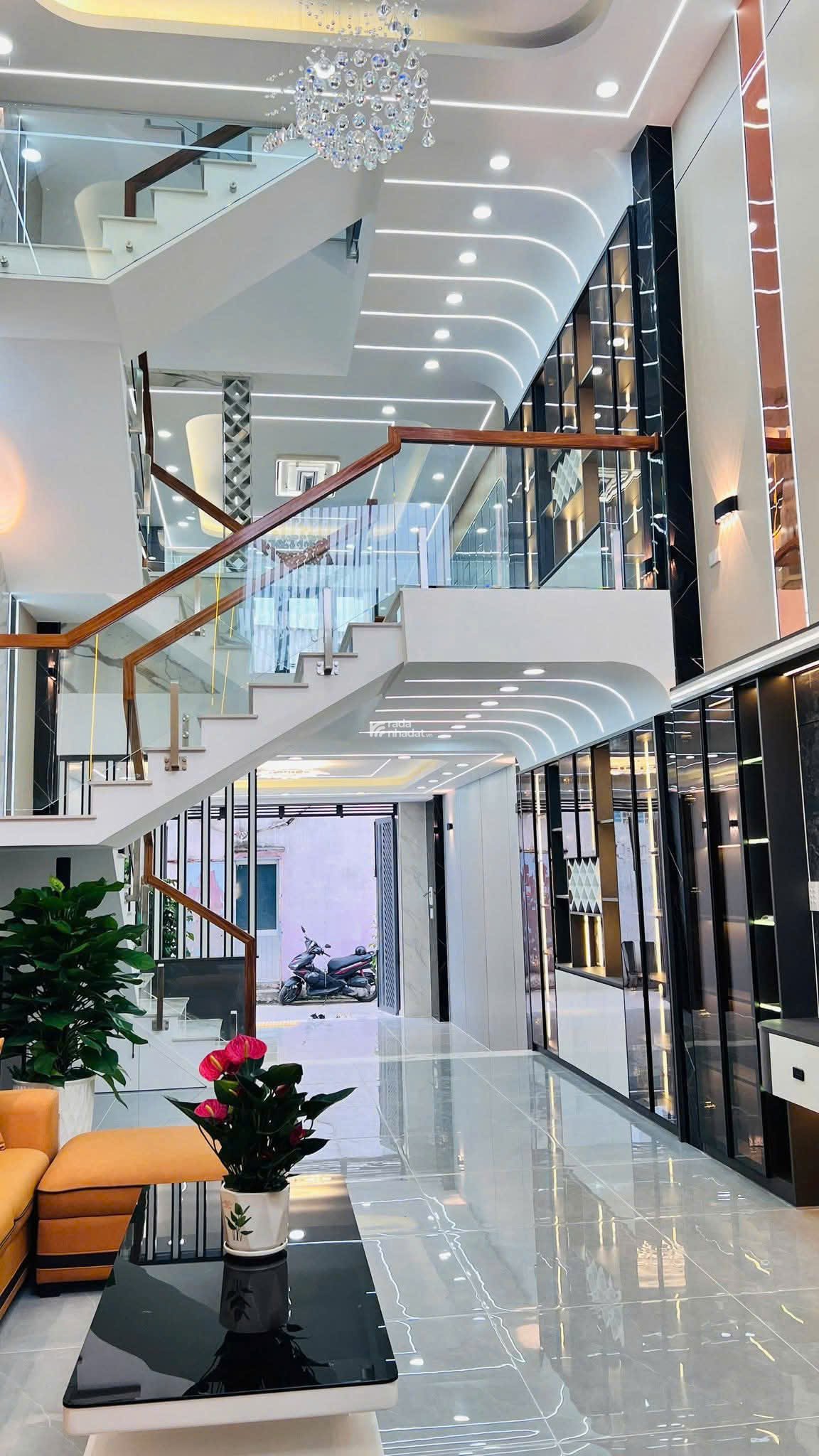 NHÀ FULL NỘI THẤT, ĐƯỜNG TRƯỜNG CHINH, HẺM THÔNG XE HƠI