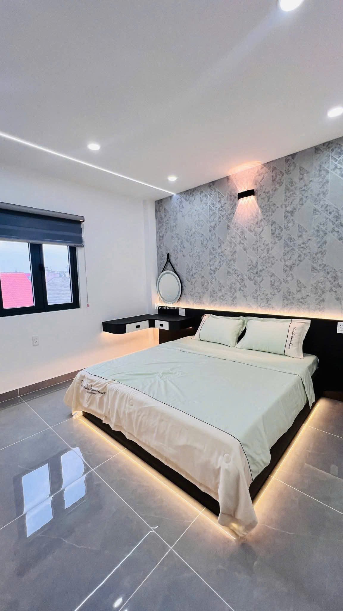 NHÀ FULL NỘI THẤT, ĐƯỜNG TRƯỜNG CHINH, HẺM THÔNG XE HƠI