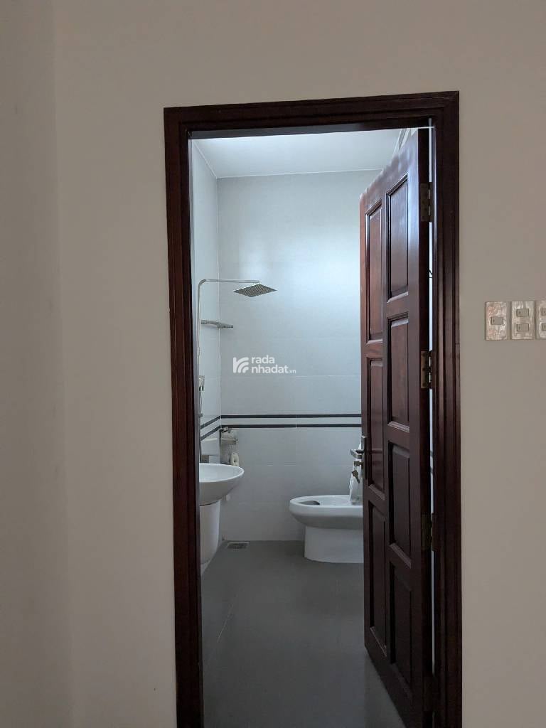 Bán nhà 5x17m, 6 tầng, 1 hầm, thang máy, Ngay Emart Phan Văn Trị Gò Vấp, 17 tỷ