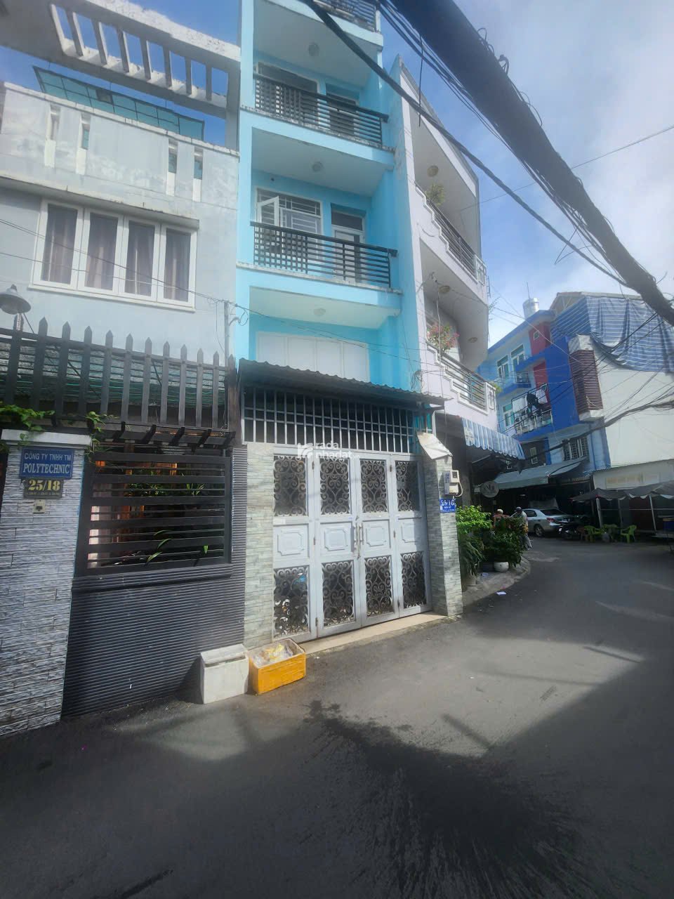 [MỚI NHẤT] NHÀ PHỐ TÂN PHÚ - HẺM XE HƠI THÔNG THOÁNG - SỔ HỒNG RIÊNG - GIÁ TỐT