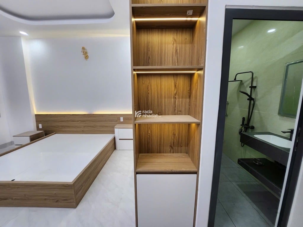 XE TẢI THÔNG 5 TẦNG CHIẾN LƯỢC BÌNH TRỊ ĐÔNG A, BÌNH TÂN DT: 4*14M- 7 TỶ 9