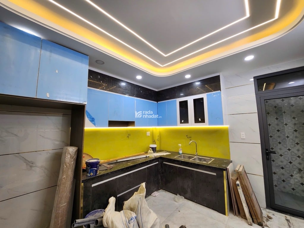 XE TẢI THÔNG 5 TẦNG CHIẾN LƯỢC BÌNH TRỊ ĐÔNG A, BÌNH TÂN DT: 4*14M- 7 TỶ 9