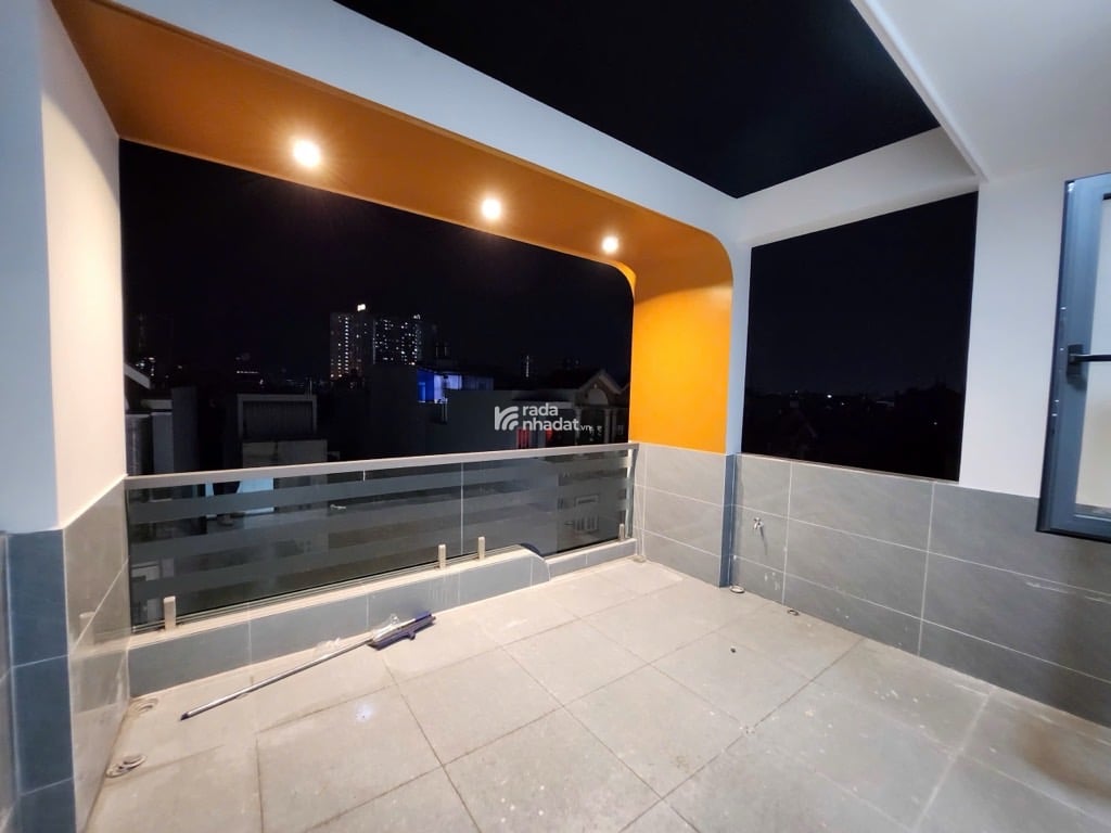XE TẢI THÔNG 5 TẦNG CHIẾN LƯỢC BÌNH TRỊ ĐÔNG A, BÌNH TÂN DT: 4*14M- 7 TỶ 9