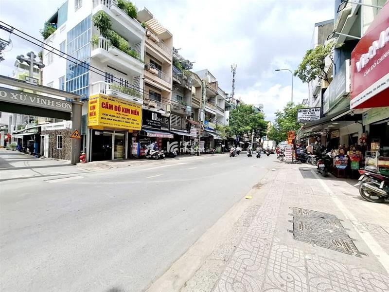 PHẠM VĂN HAI P.3 TÂN BÌNH GIÁP PHÚ NHUẬN, GẦN SÂN BAY, HẺM XE TẢI CÁCH VÀI BƯỚC CHÂN, TRƯỚC NHÀ 3M