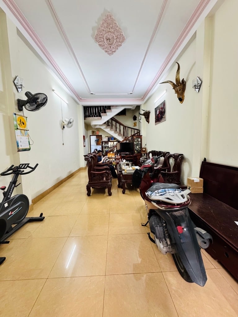 HẺM XE HƠI 5M HỒ VĂN HUÊ, PHÚ NHUẬN, 4 TẦNG CÓ KC Ở NGAY. GIẢM 350TR CHỈ CÒN 14.99T TL