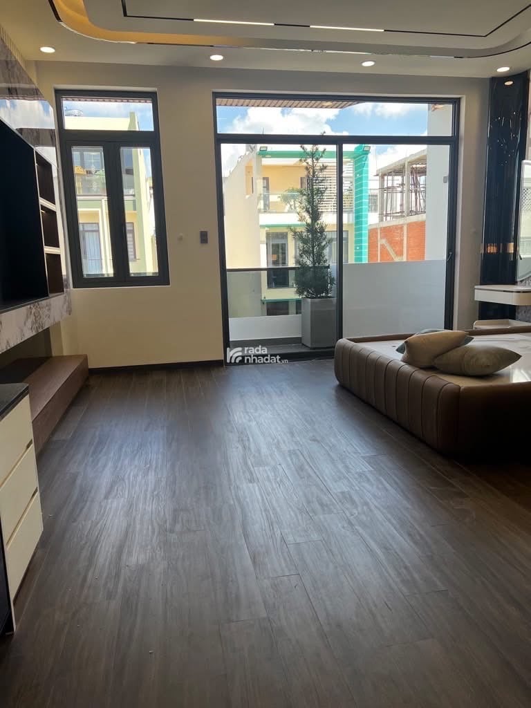 Bán Nhà Mặt Tiền Phạm Hữu Lầu, Quận 7 – Nhà Mới, Thang Máy, Nội Thất Cao Cấp- 18.6 Tỷ