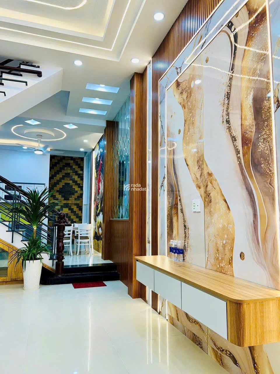 Hxh Hương Lộ 2, 56m2, 4 tầng mới tinh 4PN, chỉ 5.9 tỷ, dọn vào ở ngay