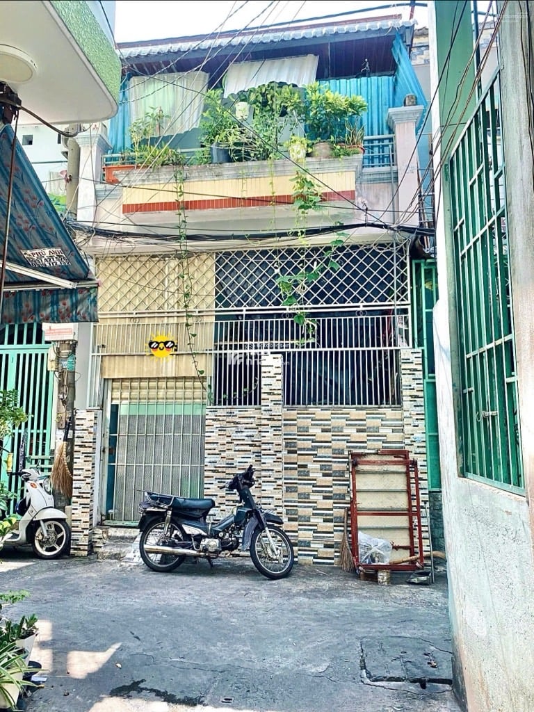 SÁT TÂN BÌNH, HẺM XE HƠI HOÀNG XUÂN NHỊ, TÂN PHÚ, 78M2 NGANG HIẾM CÓ. GIẢM 550TR CHỈ 7.5T TL TỐT