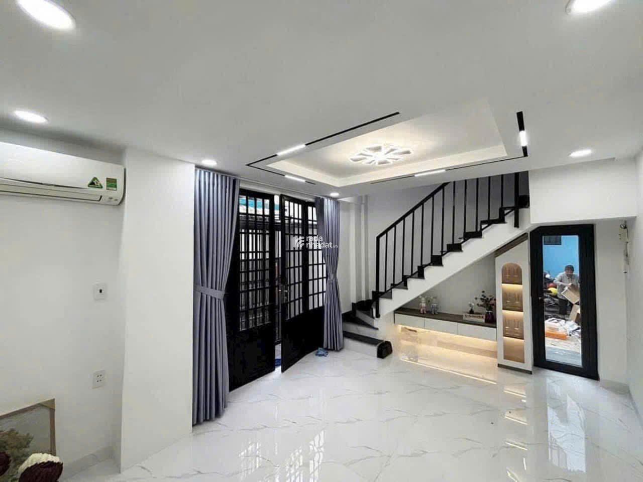 Bán nhà gần chợ Bình Tây đường Phạm Đình Hổ, Phường 6, Quận 6, Giá 3 tỷ 450, Tổng 57m2