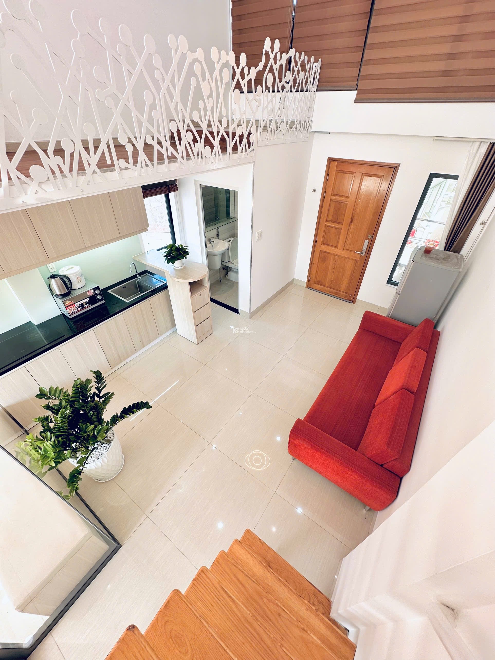 Sắp trống Căn hộ Duplex cao cấp rộng 80m2 siêu đẹp, sang, chất gần Bùi Viện Quận 1