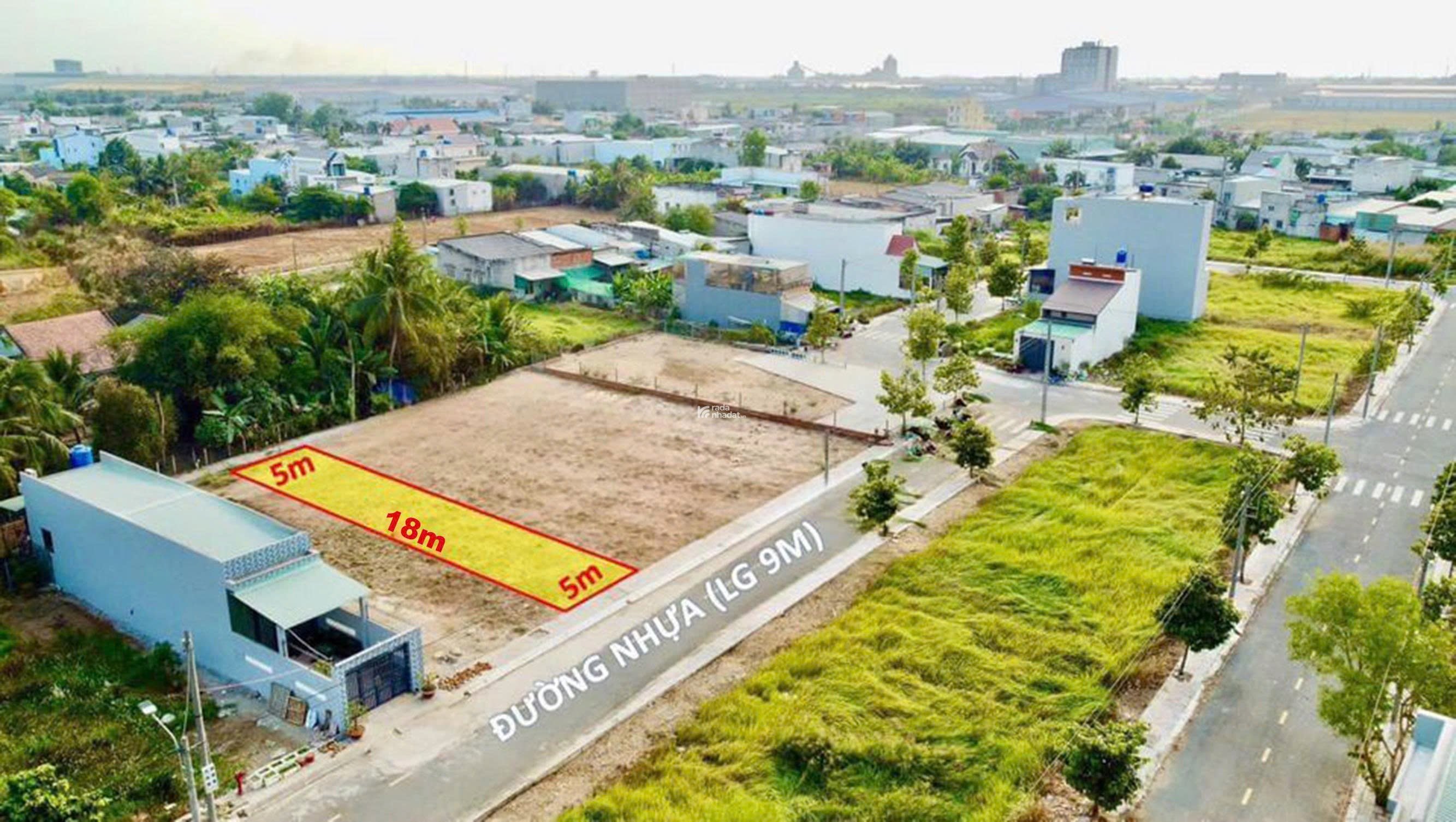 Chính chủ cần bán gấp lô đất ngay trung tâm thị trấn Đức Hoà